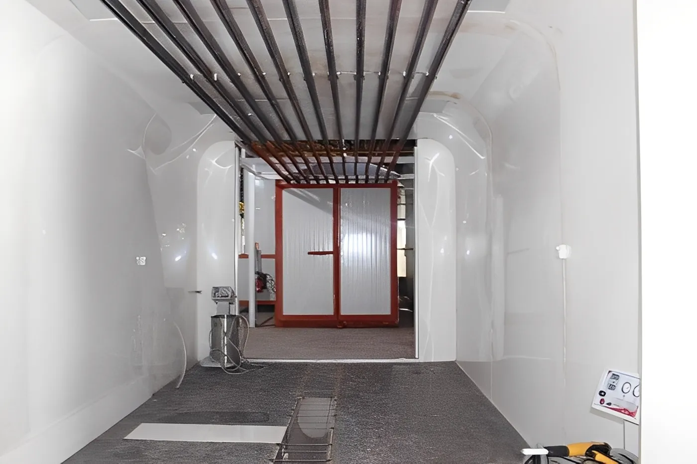 Fast color change powder booth