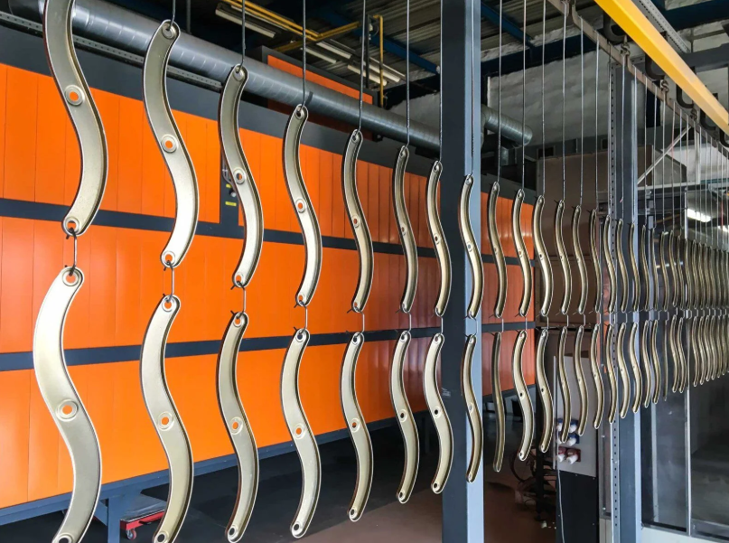 Automatic powder coating line