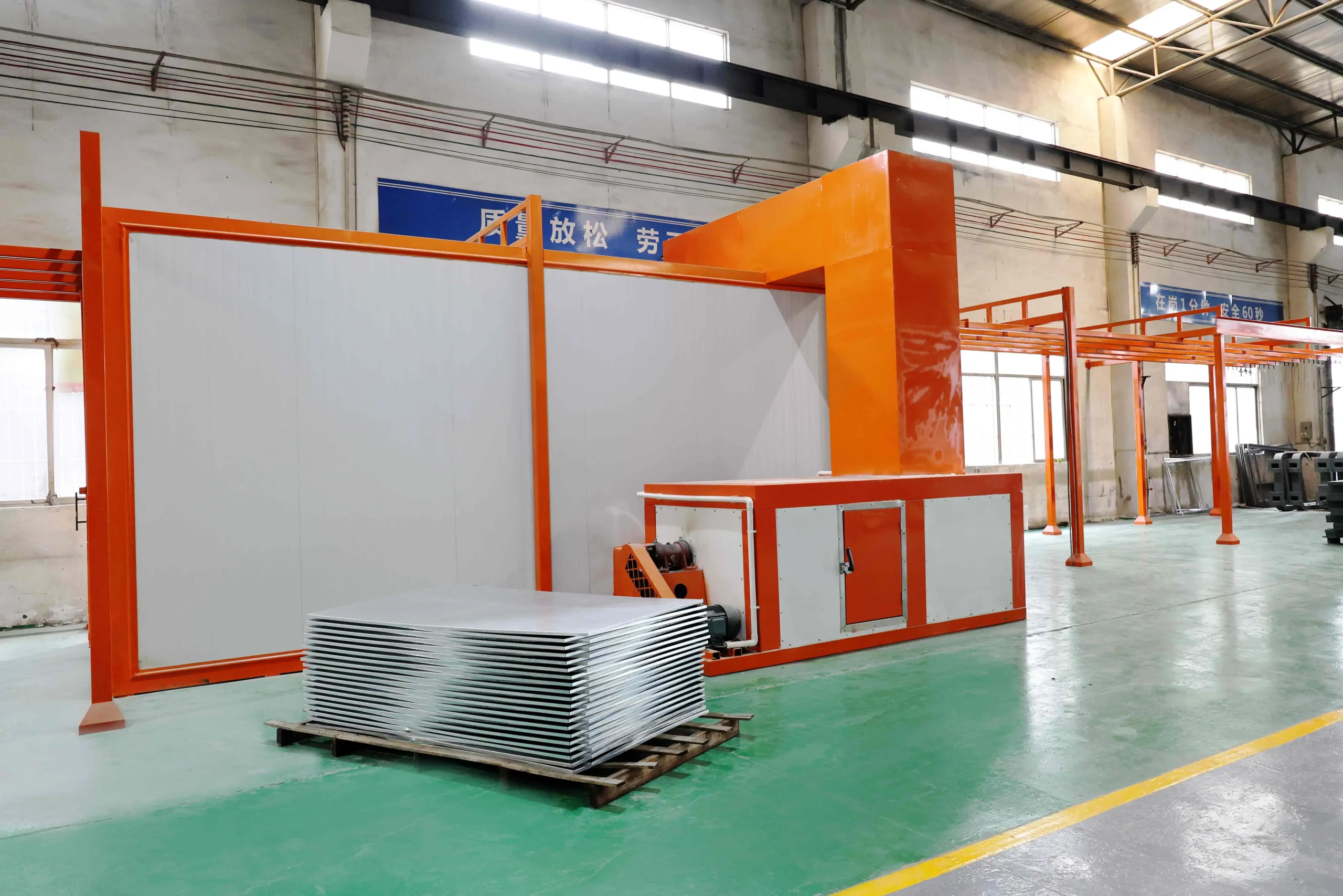 Powder recovery system for furniture line