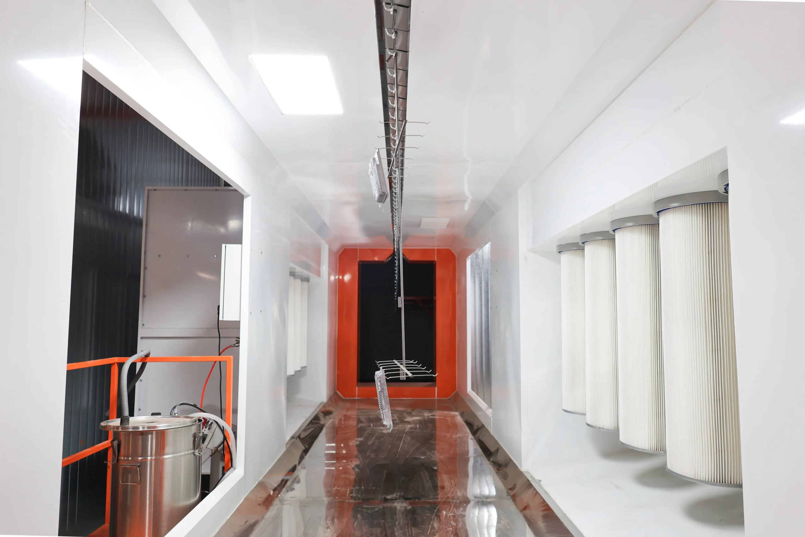 Backpack type powder spraying room for furniture color change production fast changeover