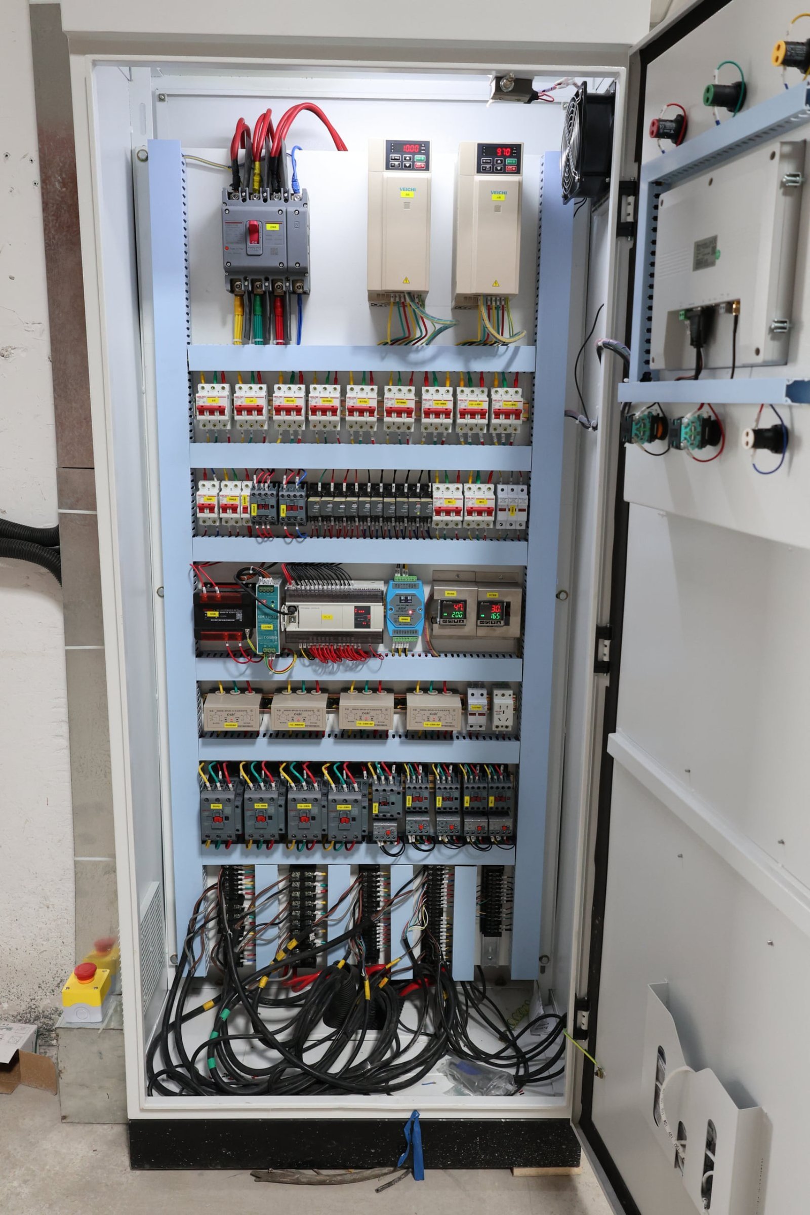 Cabinet powder coating line