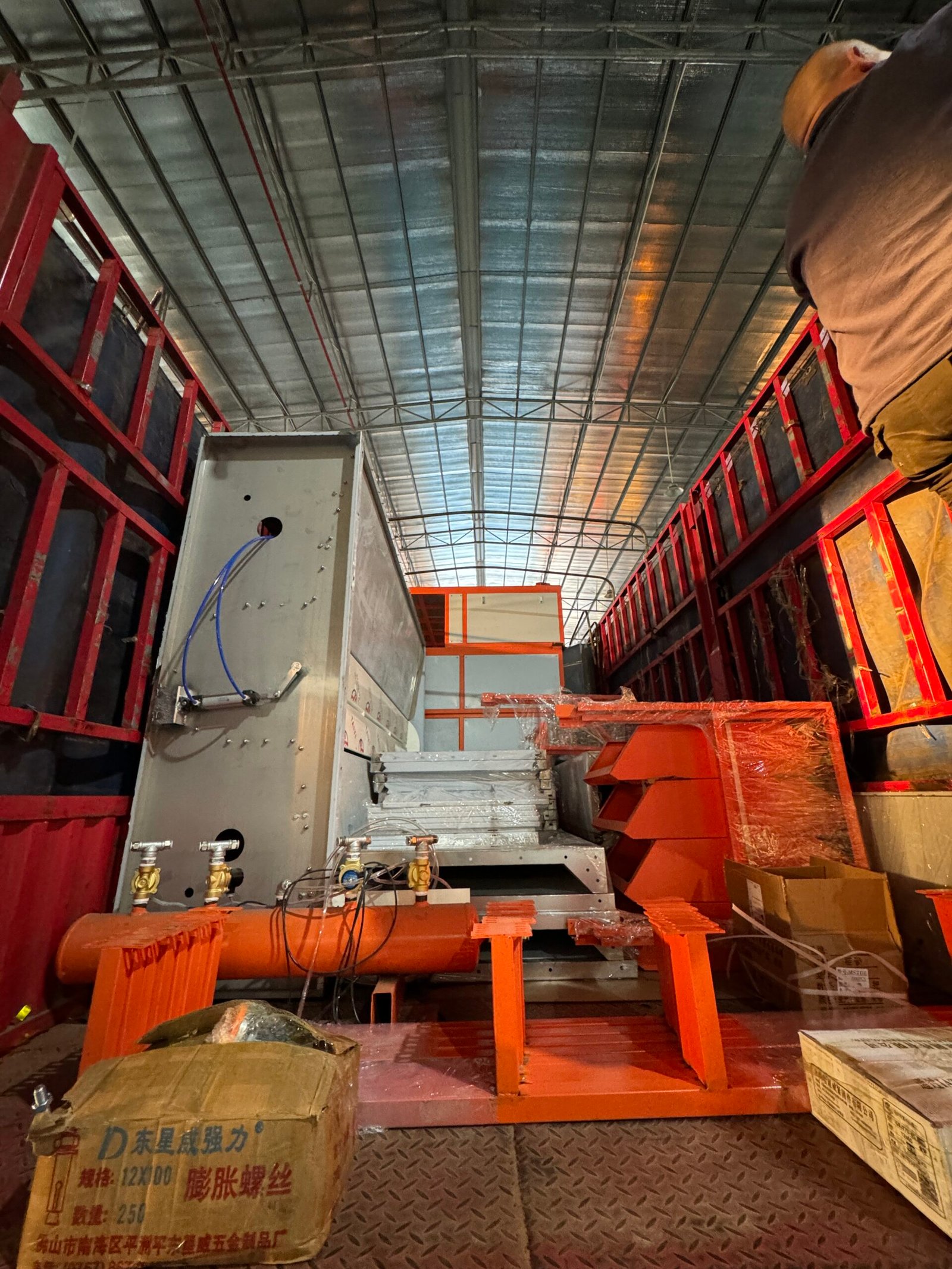 Industrielle Pulverbeschichtungslinie – Vorbehandlungsphase