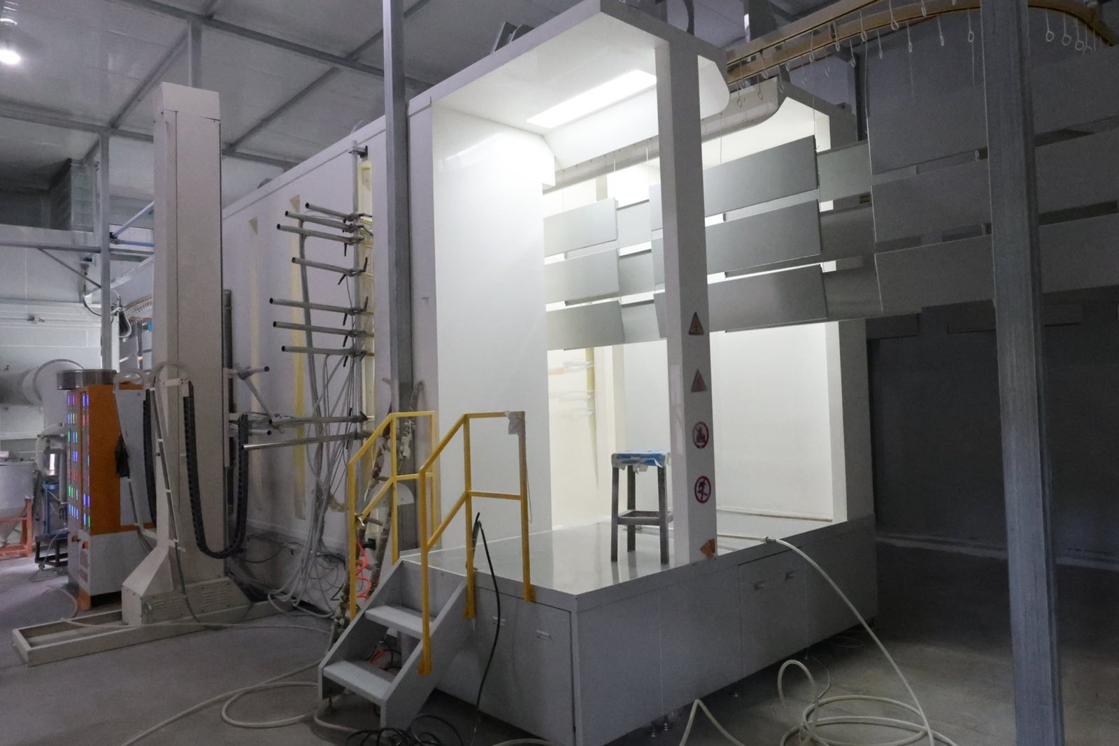 Smooth machinery coating surface finish